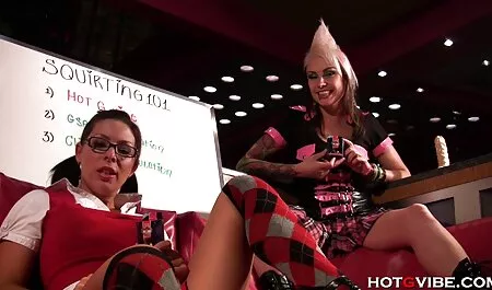 Sexy cô gái mẹ và phim sex nhật bản mới nhất không che hai con trai.