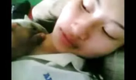 Chết tiệt, đồ trong se x nhat ban khong che hồ bơi mà không thể chịu đựng được người đàn ông.