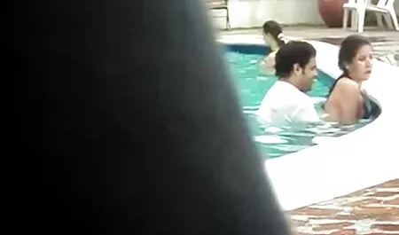 Mô hình áo phim sex nhat bản không che lên trước một show thời trang.